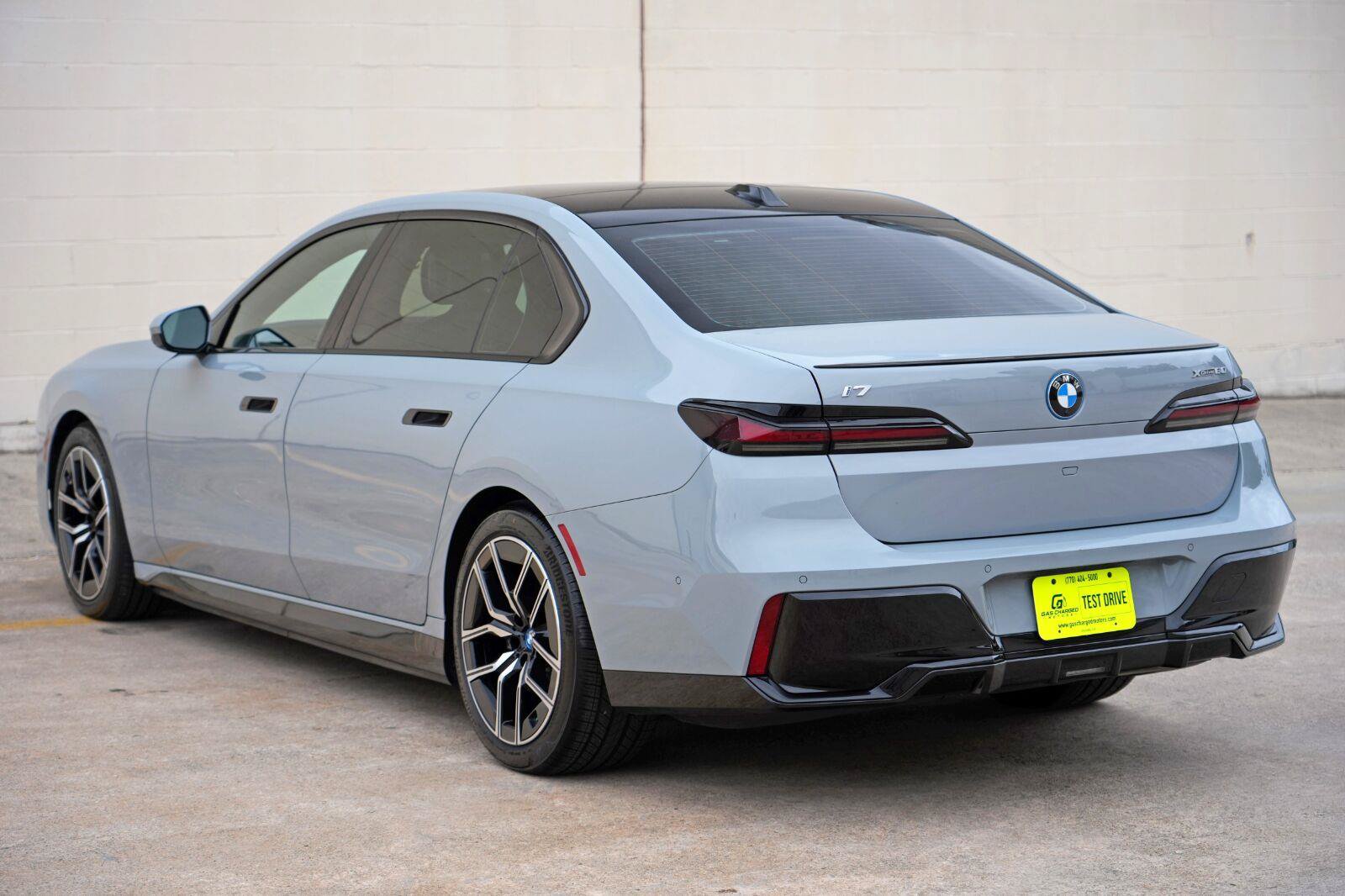 Used 2023 BMW i7 xDrive60 w/ Parking Assistance Package AWD/4WD image 62