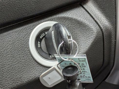 Used 2024 RAM 1500 Classic SLT image 32