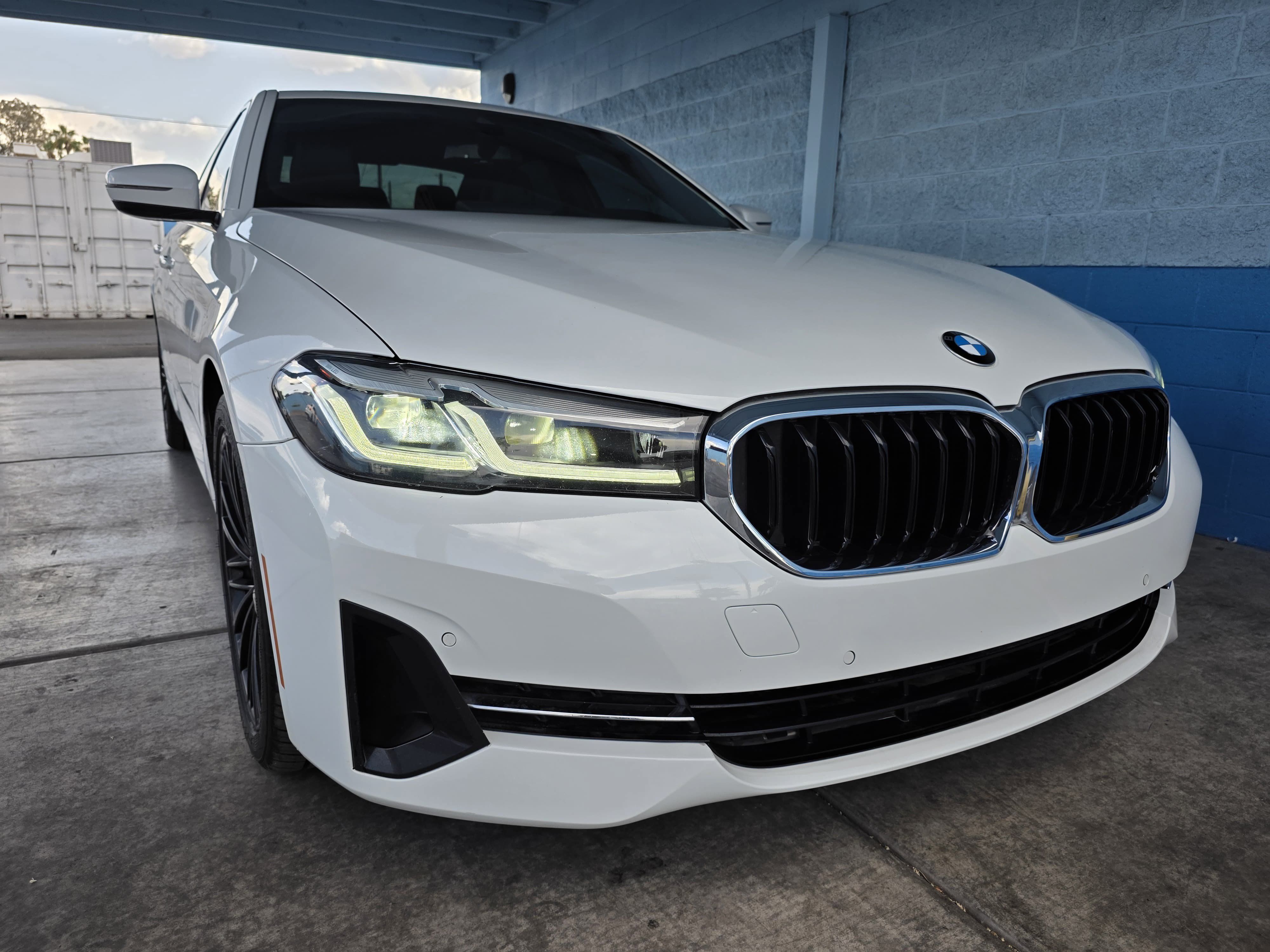 Used 2022 BMW 530i w/ Convenience Package RWD image 1
