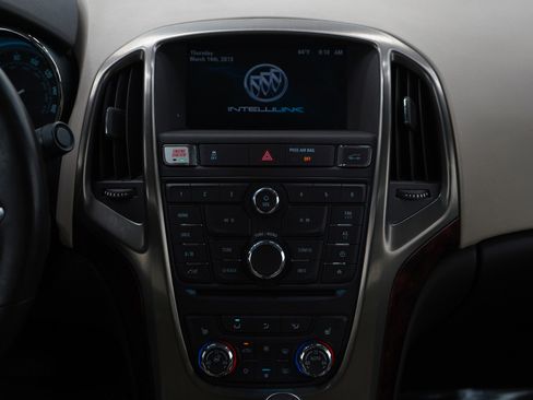 Used 2013 Buick Verano Leather image 14