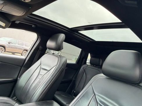 Used 2017 Lincoln MKX Select w/ Lincoln MKX Climate Package AWD/4WD image 18