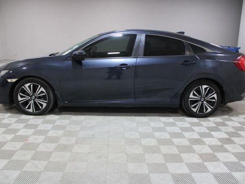Used 2018 Honda Civic EX-T image 9