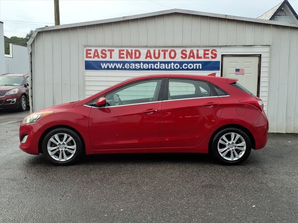 Used 2013 Hyundai Elantra GT FWD image 2