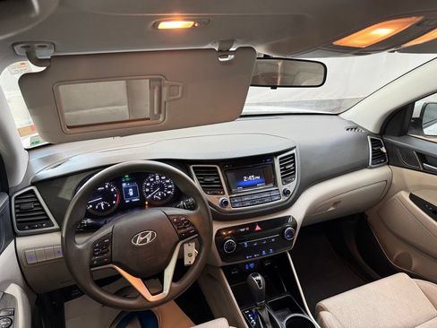 Used 2016 Hyundai Tucson SE w/ Option Group 02 FWD image 9