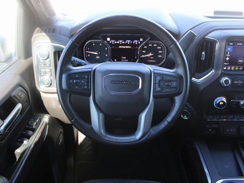 Used 2020 GMC Sierra 2500 Denali w/ Denali Ultimate Package image 17