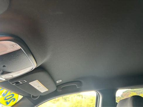 Used 2021 Jeep Grand Cherokee Laredo image 29