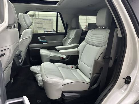 New 2026 Ford Expedition Platinum w/ Platinum Ultimate Package image 27