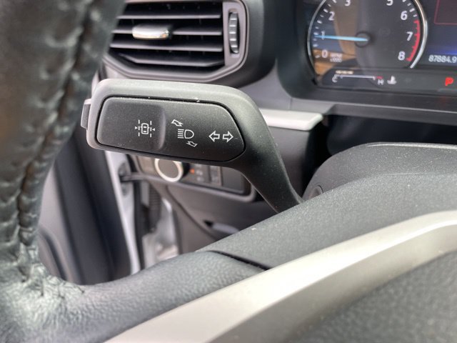 Used 2023 Ford Explorer XLT AWD/4WD image 29