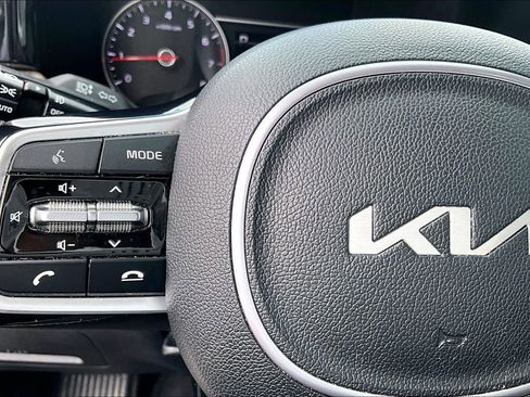 Used 2023 Kia Sorento X-Line EX image 26