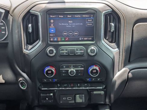 Used 2022 GMC Sierra 1500 AT4 w/ AT4 Preferred Package AWD/4WD image 24