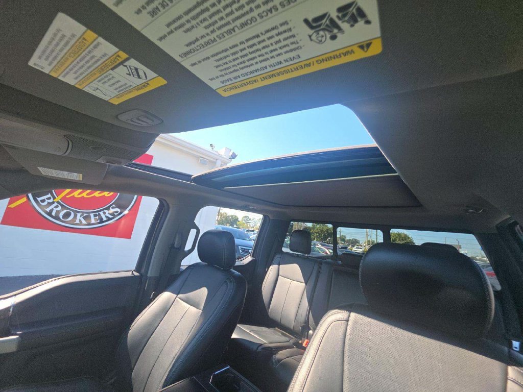 Used 2018 Ford F150 Lariat w/ Equipment Group 502A Luxury AWD/4WD image 9