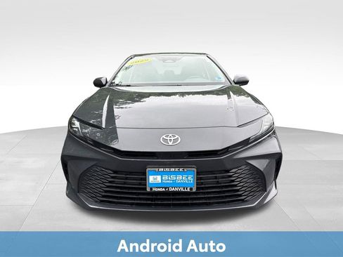 Used 2025 Toyota Camry LE FWD image 11