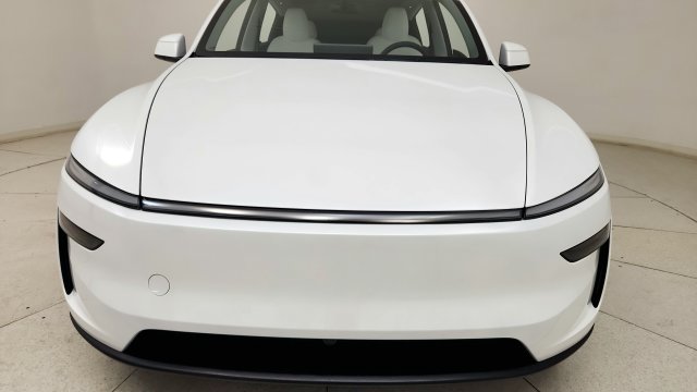 Used 2026 Tesla Model Y AWD image 24