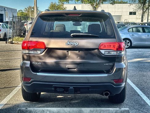 Used 2018 Jeep Grand Cherokee Limited w/ Trailer Tow Group IV image 7