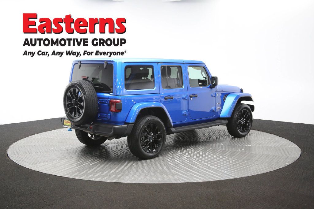 Used 2024 Jeep Wrangler Unlimited Sahara w/ Technology Group AWD/4WD image 45