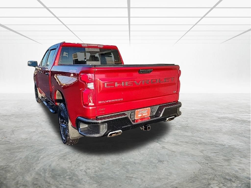 Used 2021 Chevrolet Silverado 1500 LT Trail Boss w/ Convenience Package II AWD/4WD image 3