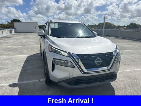 Used 2023 Nissan Rogue SV image 21
