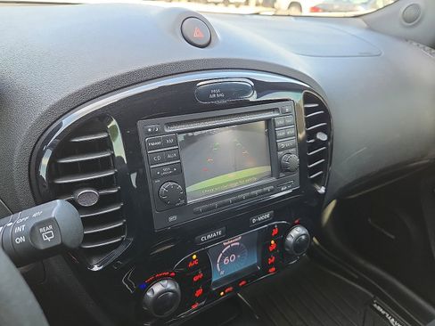 Used 2013 Nissan Juke NISMO FWD image 17