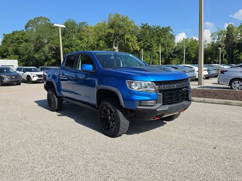 Used 2022 Chevrolet Colorado ZR2 w/ ZR2 Dusk Special Edition AWD/4WD image 2