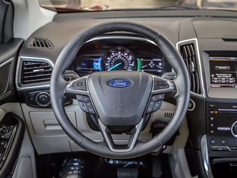 Used 2015 Ford Edge Titanium w/ Equipment Group 301A AWD/4WD image 28