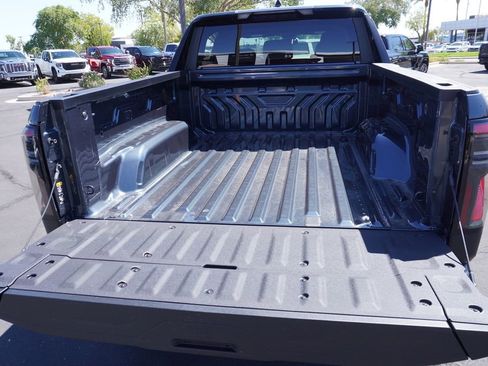 New 2026 GMC Sierra EV Elevation image 8