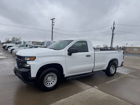 Used 2019 Chevrolet Silverado 1500 W/T w/ WT Convenience Package AWD/4WD image 3