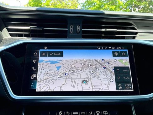 Used 2024 Audi RS 7 Performance AWD/4WD image 13