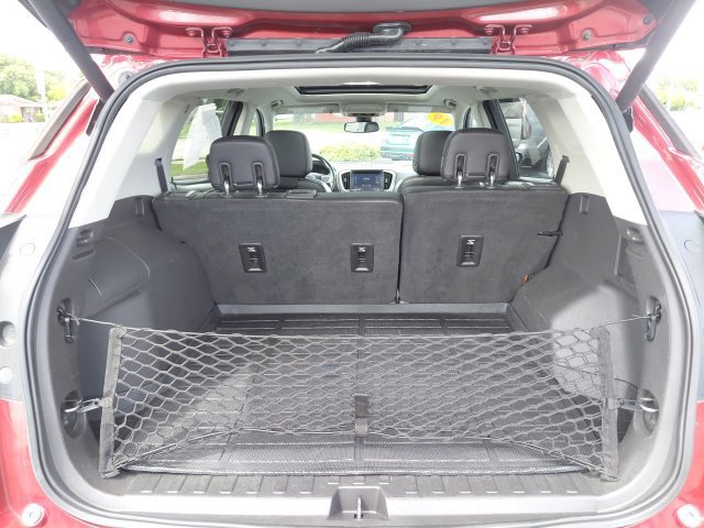 Used 2019 GMC Terrain Denali w/ Advanced Safety Package FWD image 6