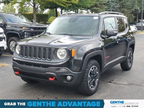 Used 2015 Jeep Renegade Trailhawk w/ Popular Equipment Group image 2