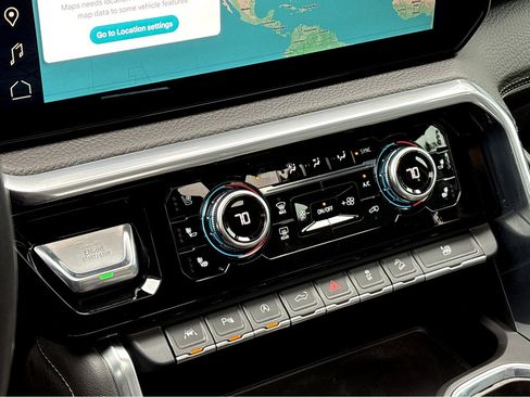 Used 2023 GMC Sierra 1500 Denali image 9