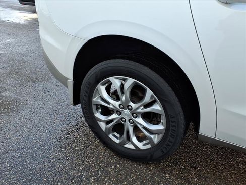 Used 2018 Buick Enclave Avenir image 4