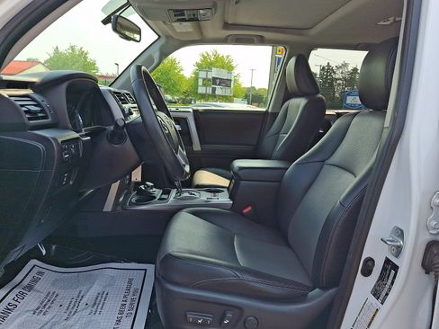 Used 2015 Toyota 4Runner SR5 Premium AWD/4WD image 13