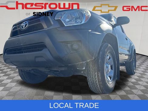 Used 2014 Toyota Tacoma Base image 9