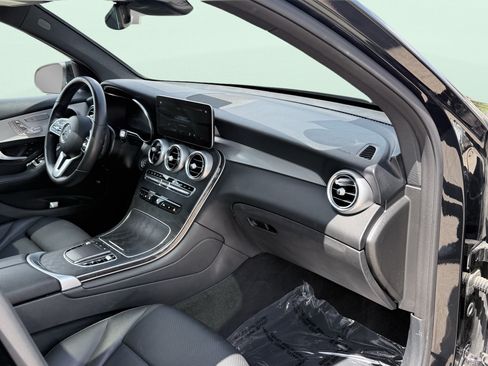 Used 2022 Mercedes-Benz GLC 300 w/ Premium Package Lite image 44