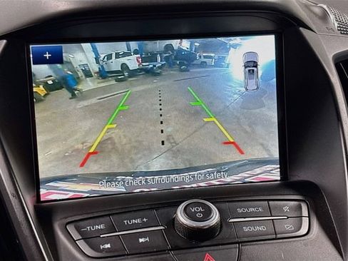Used 2019 Ford Escape SEL AWD/4WD image 13