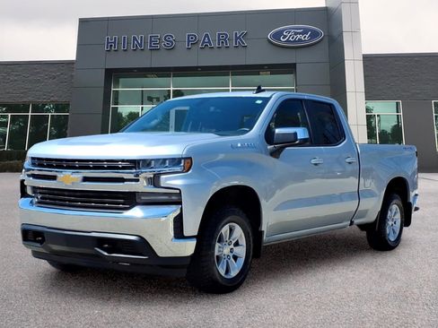 Used 2019 Chevrolet Silverado 1500 LT AWD/4WD image 3