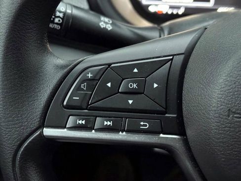 Certified 2022 Nissan Kicks SV image 20