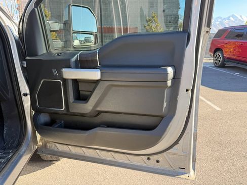 Used 2020 Ford F250 Lariat w/ Lariat Value Package image 26