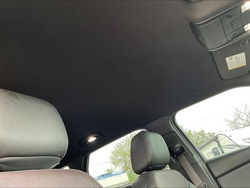 Used 2021 Chevrolet Blazer RS image 16