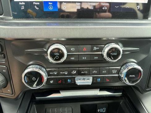 Used 2025 Ford F350 Platinum AWD/4WD image 19