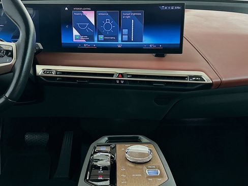 Used 2023 BMW iX xDrive50 w/ Ultimate Package 2 image 11