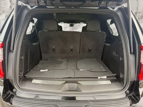 Used 2025 GMC Yukon XL Denali AWD/4WD image 22