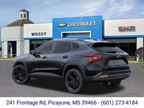 New 2026 Chevrolet Trax ACTIV w/ Driver Confidence Package FWD image 3