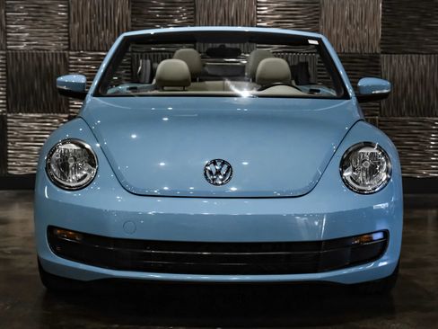 Used 2014 Volkswagen Beetle 1.8T FWD image 6