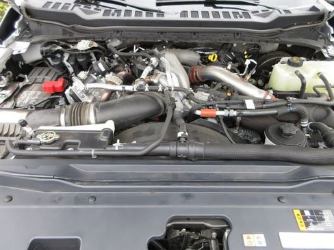 Used 2025 Ford F250 Lariat w/ Tremor Off-Road Package AWD/4WD image 30