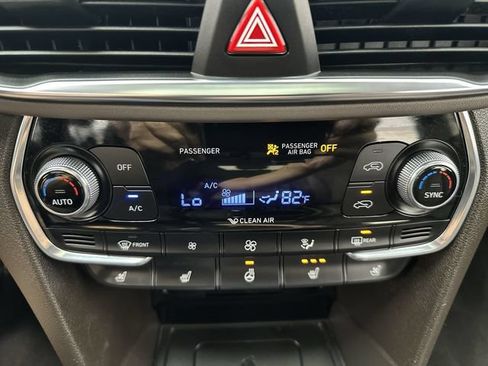 Used 2020 Hyundai Santa Fe Limited w/ Cargo Package FWD image 19