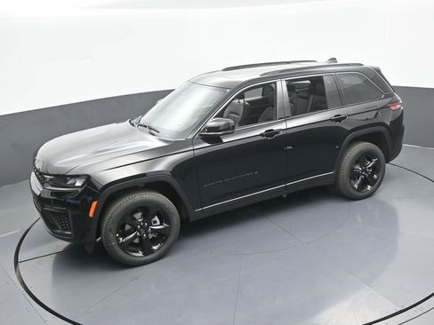 New 2026 Jeep Grand Cherokee Limited w/ Limited Altitude Package RWD image 42