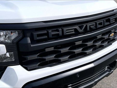 Used 2024 Chevrolet Silverado 1500 W/T w/ Z71 Off-Road Package image 29