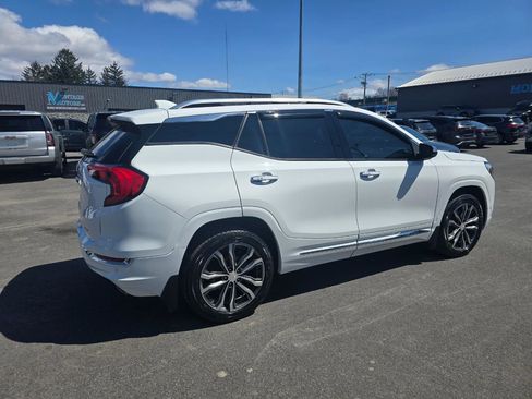 Used 2018 GMC Terrain Denali w/ Advanced Safety Package image 6