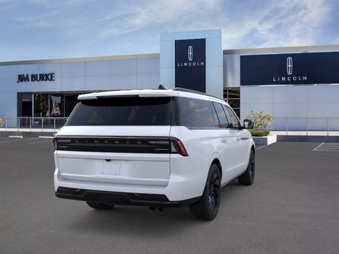 New 2026 Lincoln Navigator L Reserve w/ Jet Appearance Package AWD/4WD image 8